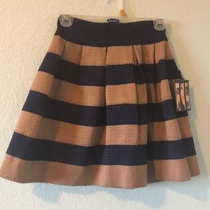 FSR Navy and Tan Skirt